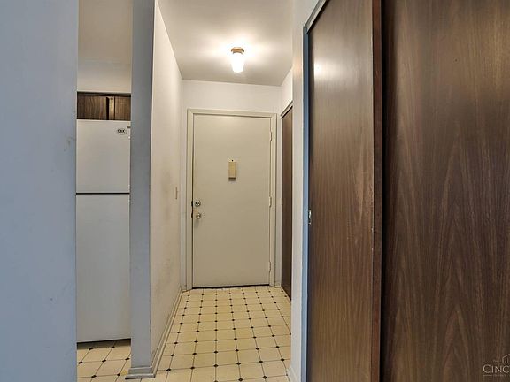 3rd image of 4330 Villa Dr Unit 6
