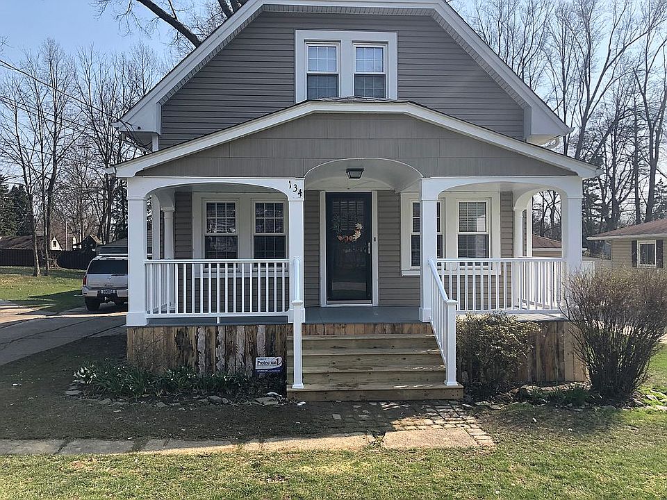 2nd image of 134 Kennedy Blvd