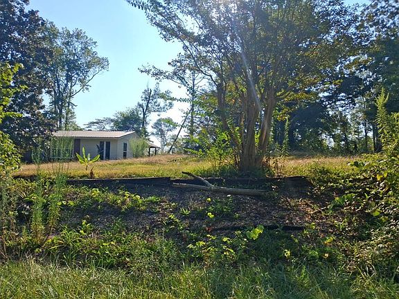 2nd image of 17653 Prudes Creek Rd