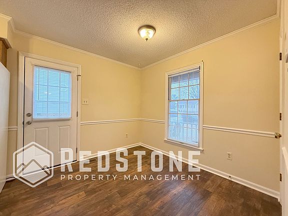5th image of 2211 Holland Ave