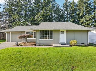915 SE 205th Dr, Gresham, OR 97030