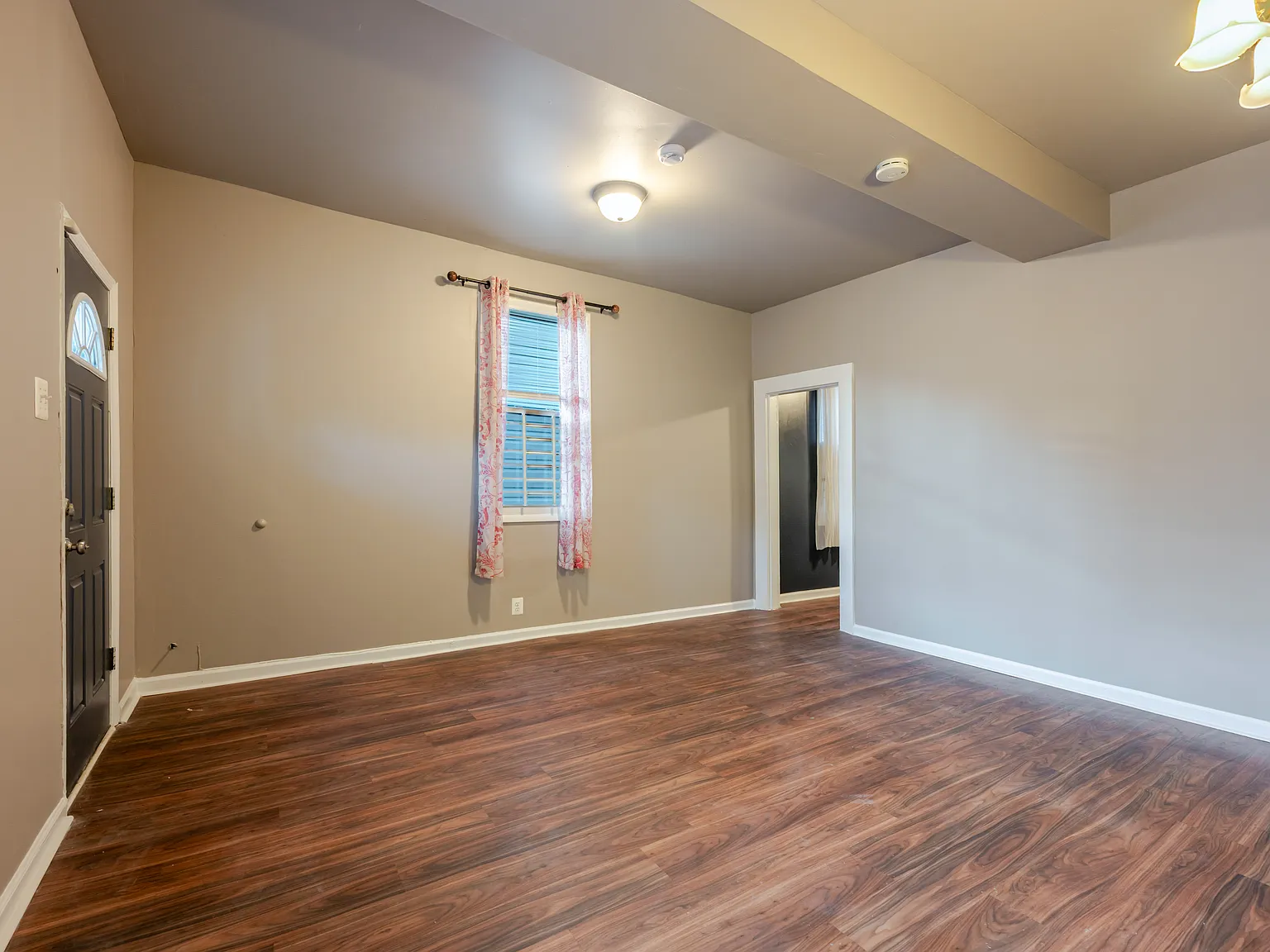 1319 U St SE — Photo 4
