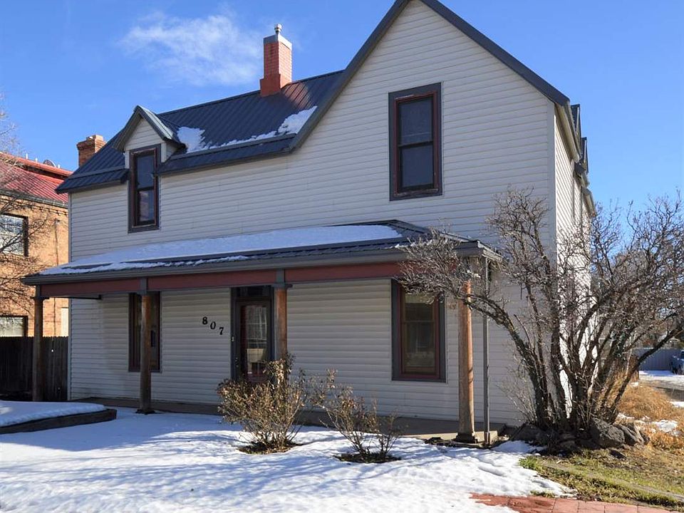 1st image of 807 Douglas Ave