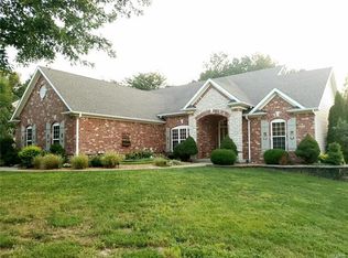 945 Prairie View Ct, Washington, MO 63090