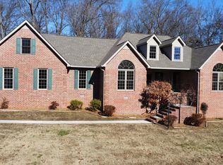 281 Holly Dr, Winchester, TN 37398