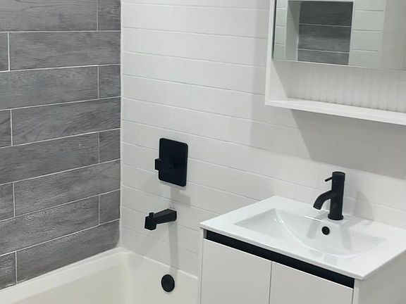 2nd image of 7239 Hillmeyer Ave #2