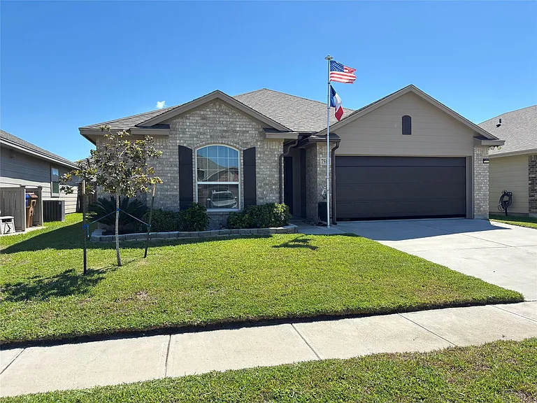 7510 Loyd Neal Dr — Photo 1