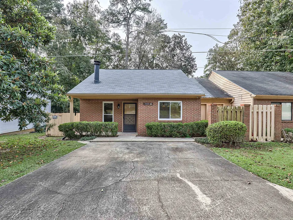 1609 Willow Bend Way #A