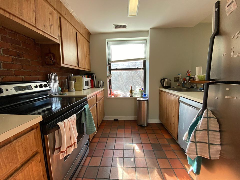 1st image of 111 Gainsborough St Unit 301