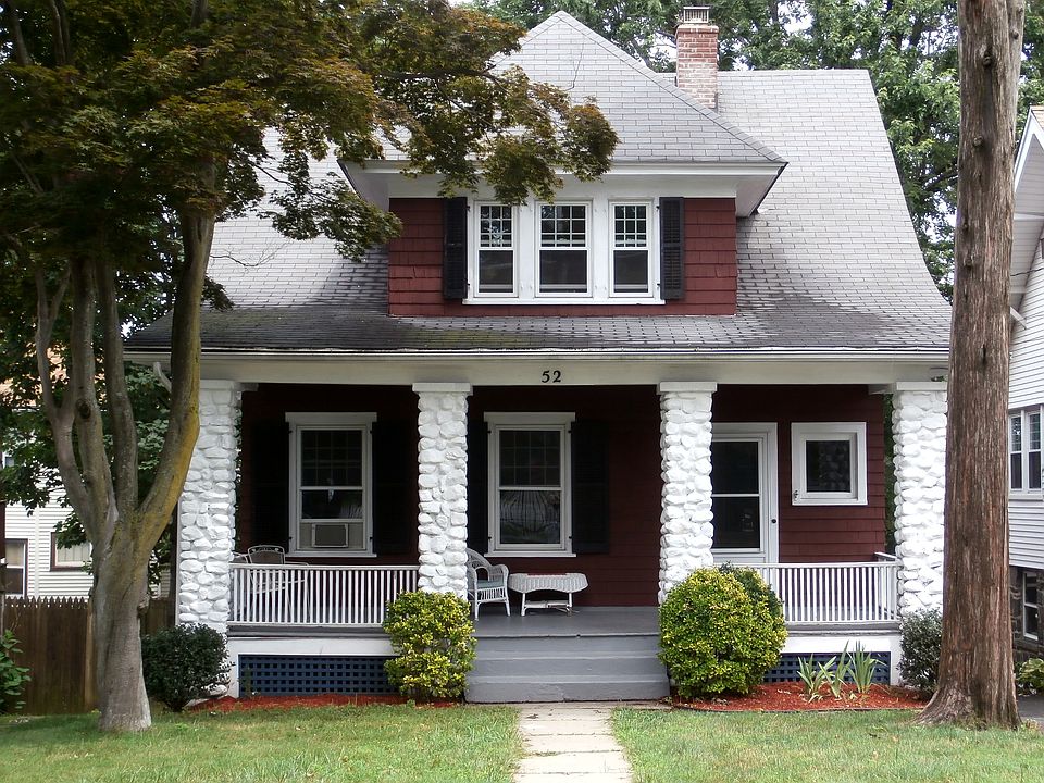1st image of 52 Prospect St
