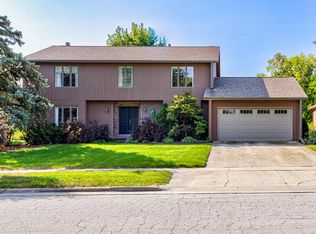 2002 Stevenson Dr, Ames, IA 50010