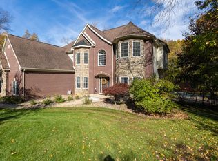 4879 Country Ln, Jackson, MI 49201