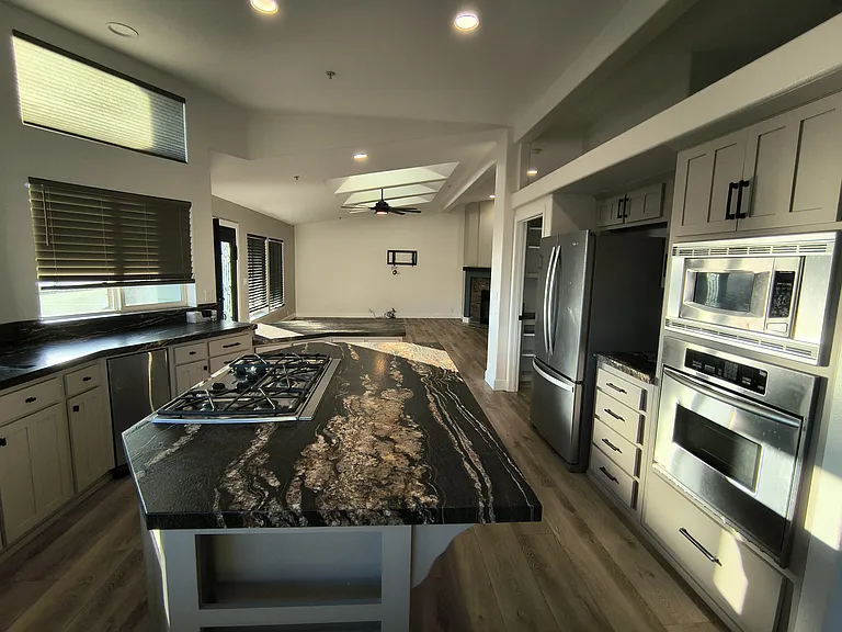2828 La Cresta Rd — Photo 7