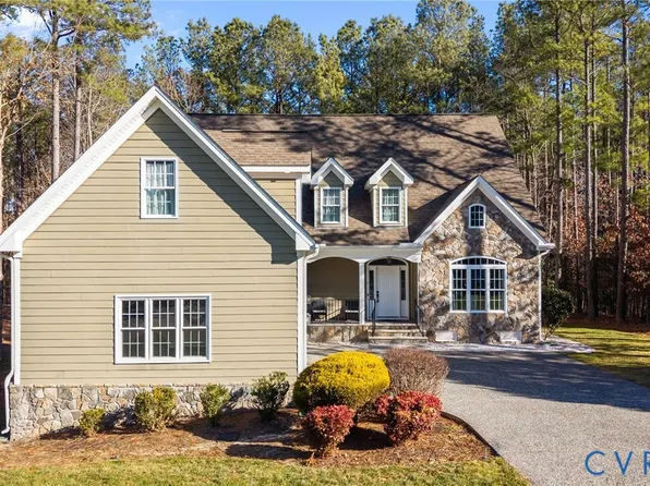 11106 Kings Pond Dr, Providence Forge, VA 23140
