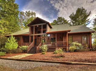 674 Magnolia Dr, Blue Ridge, GA 30513