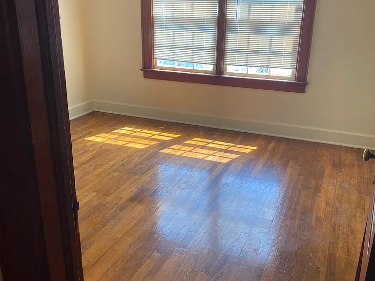 606 S Panama St — Photo 8
