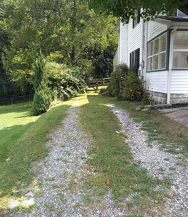 2nd image of 219 Brown St