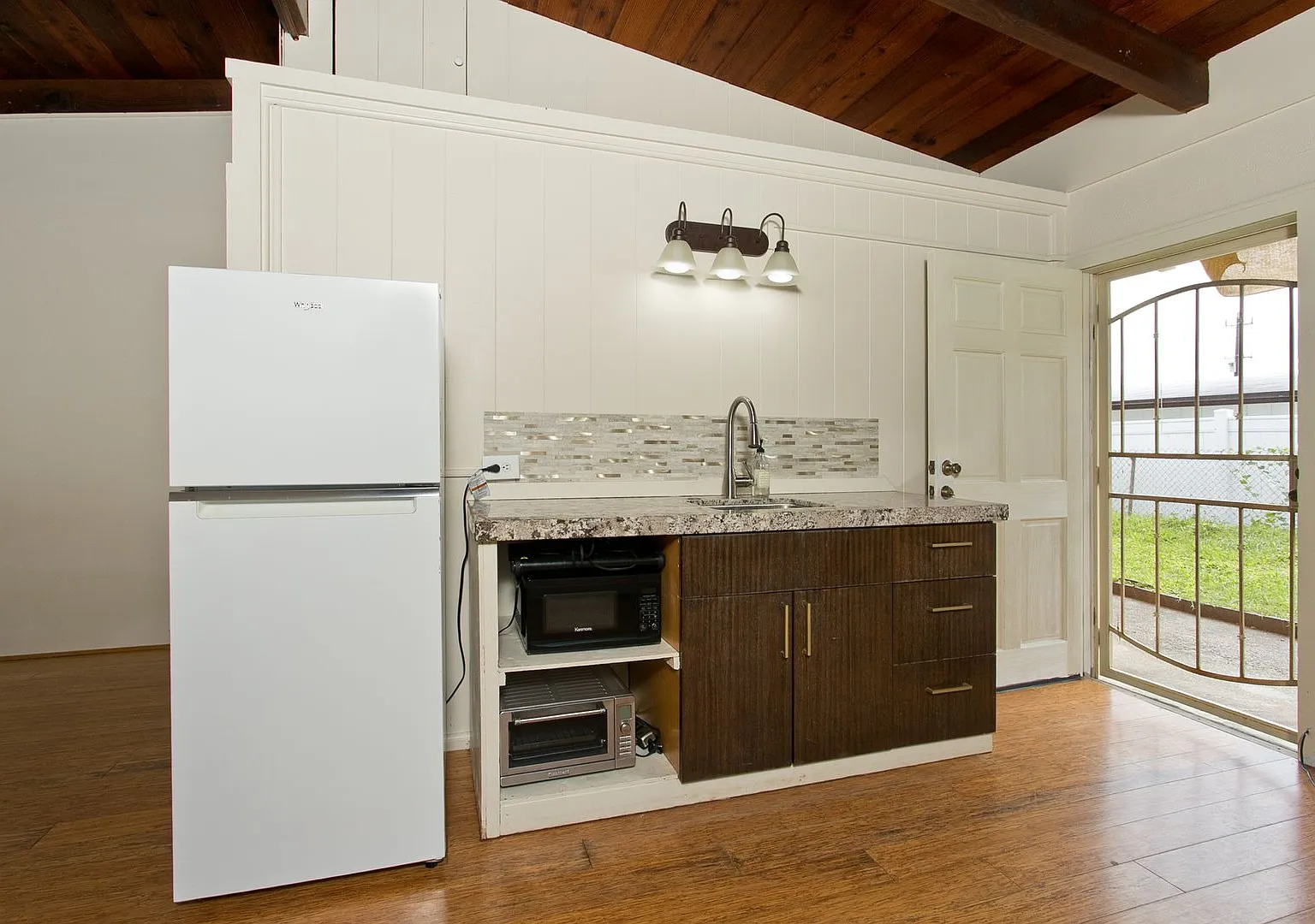 Kailua Studio available now — Photo 2