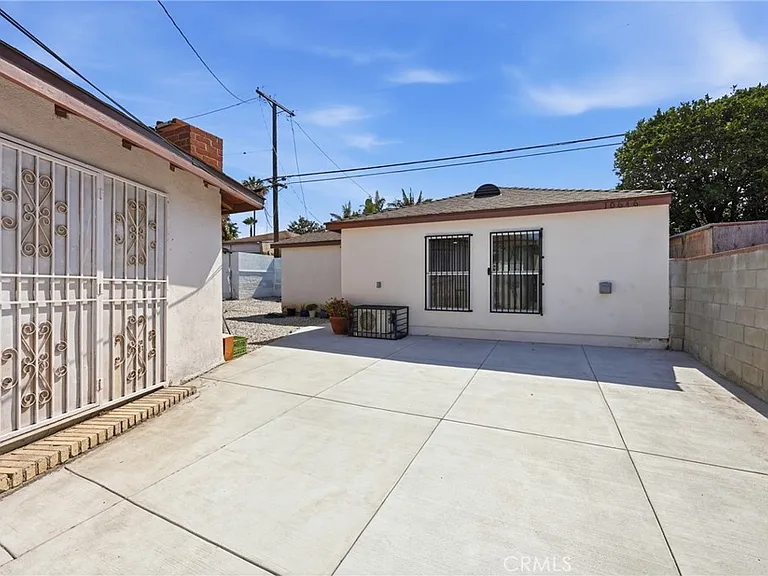 10646 S Wilton Pl — Photo 35