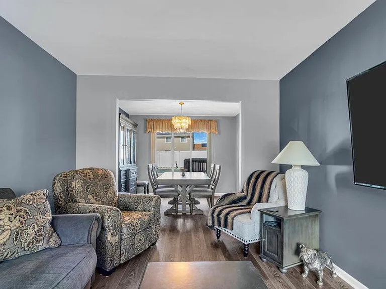 5 Scarlet Ln — Photo 2