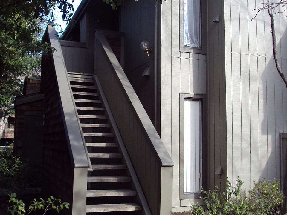 1st image of 2315 La Terrace Cir