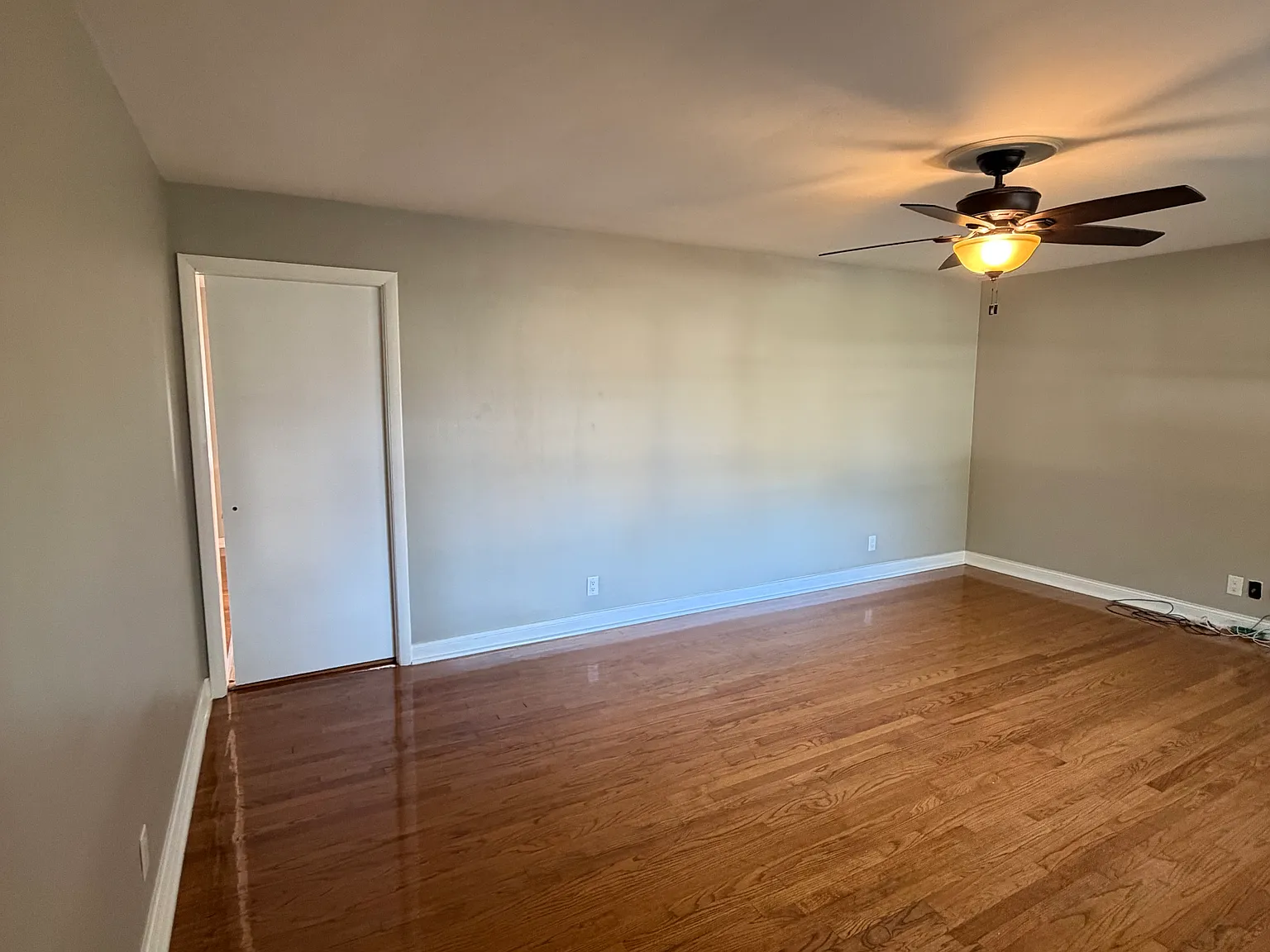 3 bed, 1400 sqft, $1,880 — Photo 4