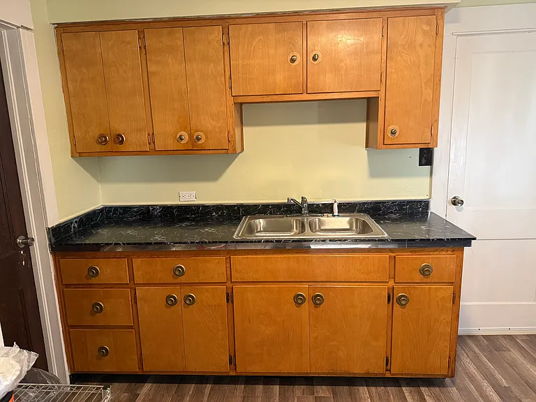 1017 Fairfield St #2 — Photo 15
