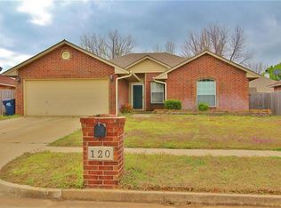 120 Parkcrest Ct, Noble, OK 73068
