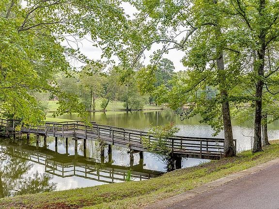 4th image of 5775 Kennedy Rd #9