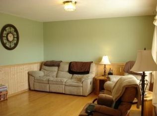 61 Field Rd, Sidney, ME 04330