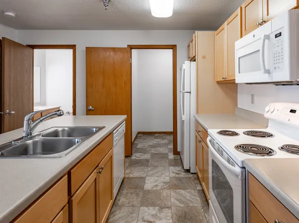 Essex Place - 931