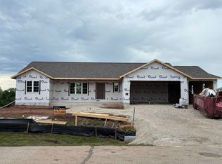 16 Trails End Ct, Fond Du Lac, WI 54937