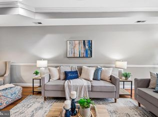 2 W Clement St, Baltimore, MD