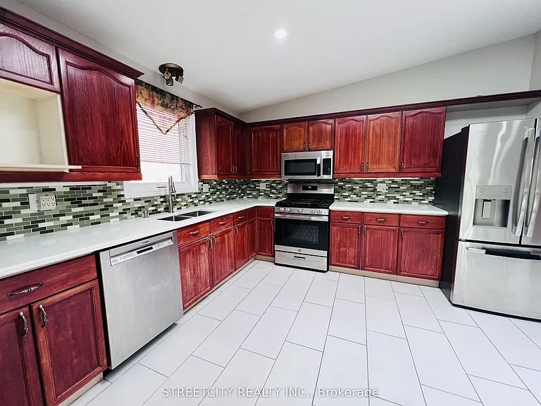 1279 Aldersbrook Rd — Photo 10