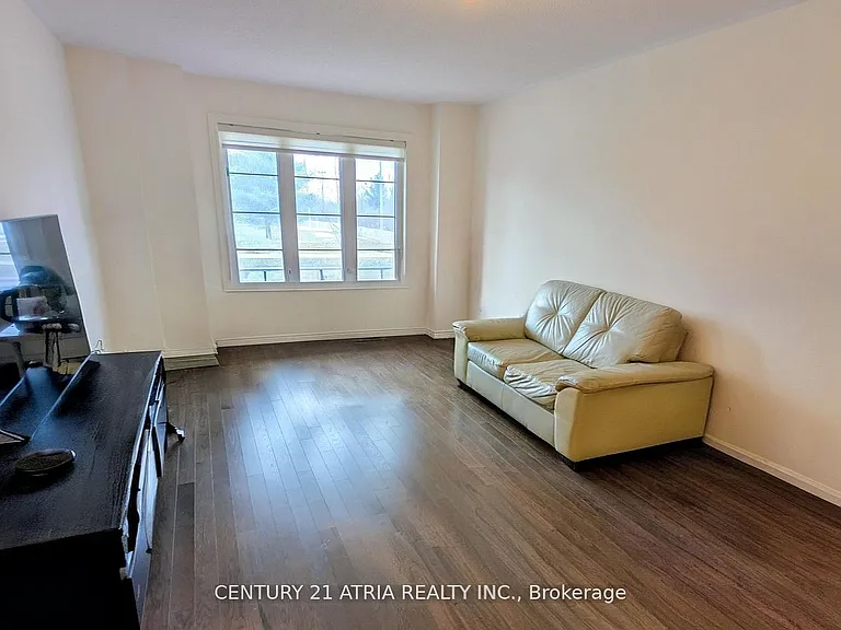 8 McAlister Ave — Photo 20