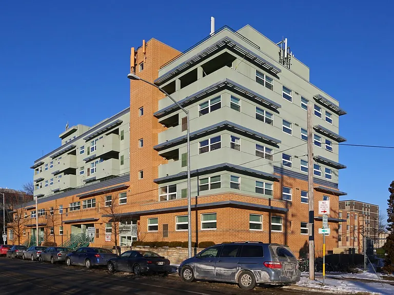 Park Terrace West Apartments — Photo 37