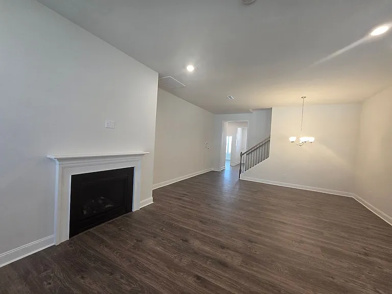 200 Mary Montrose Blvd — Photo 10