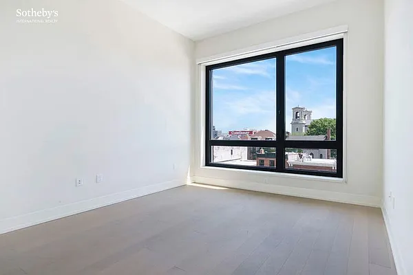 Rented by Sotheby's International Realty | media 19