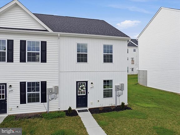2nd image of 204 White Violet Way