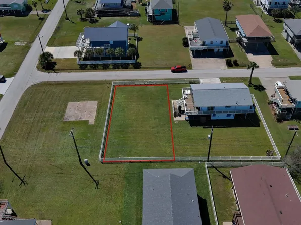 4223 Liberty Dr, Galveston, TX 77554