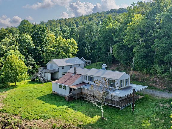 2nd image of 1061 Peaser Rd