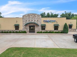 304 S 29th St, Chickasha, OK 73018