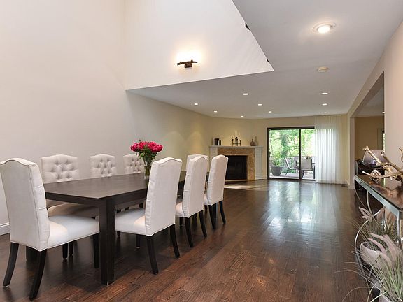 3rd image of 11 Pony Cir