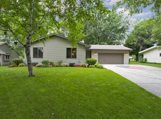 1054 Prairie St S, Shakopee, MN 55379