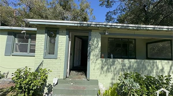 1st image of 1625 W 9th St
