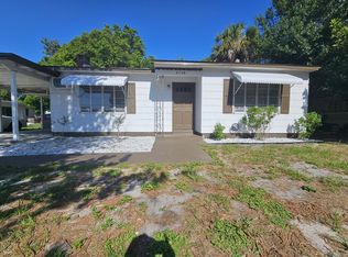 2110 20th St W, Bradenton, FL 34205