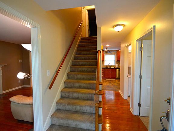 4th image of 1928 Arboro Pl