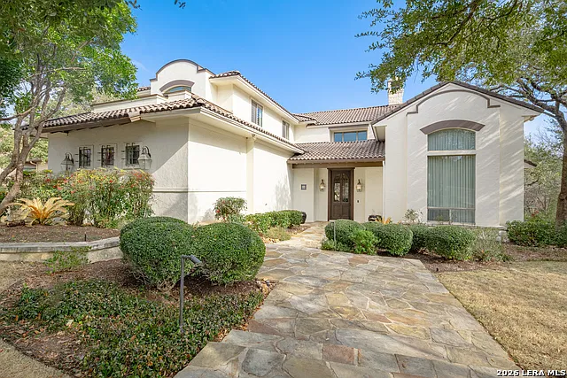 3 bed, 3.5 bath, 4063 sqft, $6,500 — Photo 3