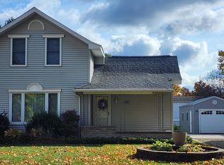 220 N Main St, Ceresco, MI