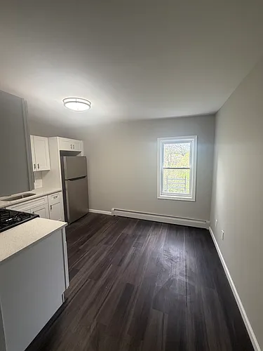 73 York Ave #2 Photo 1